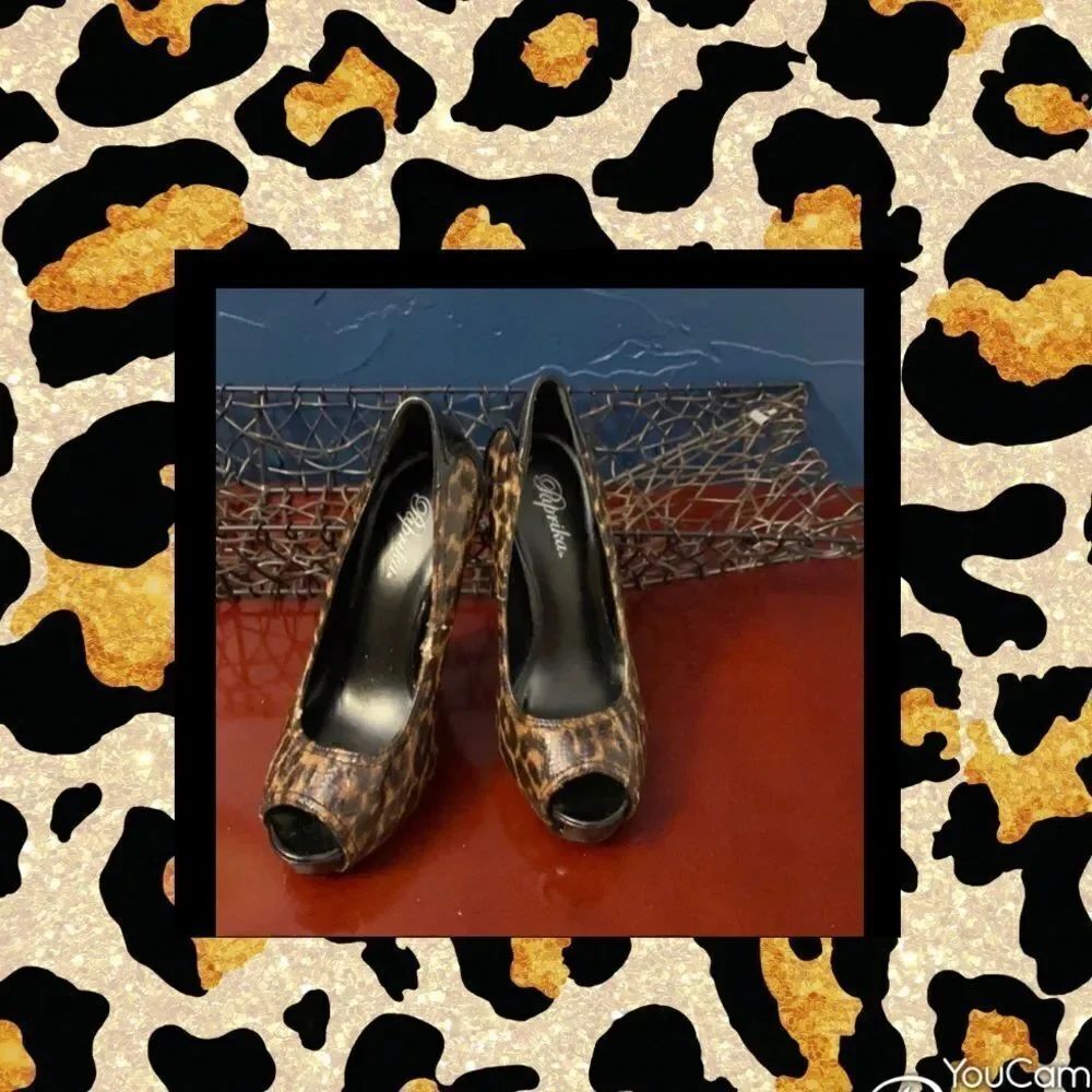🎁🎁Paprika platform leopard print and black leather.
